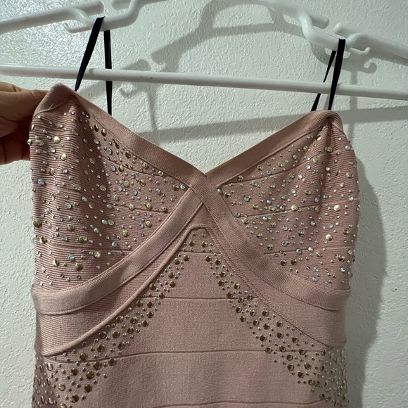 Formal Dresses - Picture 5 of 7